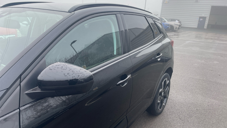 Vauxhall Grandland 1.2 Turbo Ultimate 5dr Petrol Hatchback